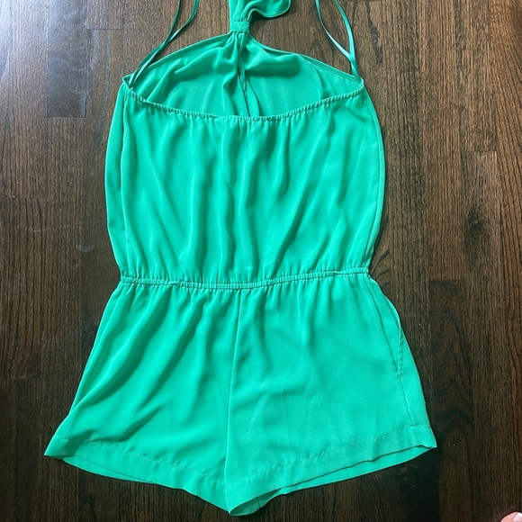 BCBG Casli crossover halter romper - Picture 13 of 13